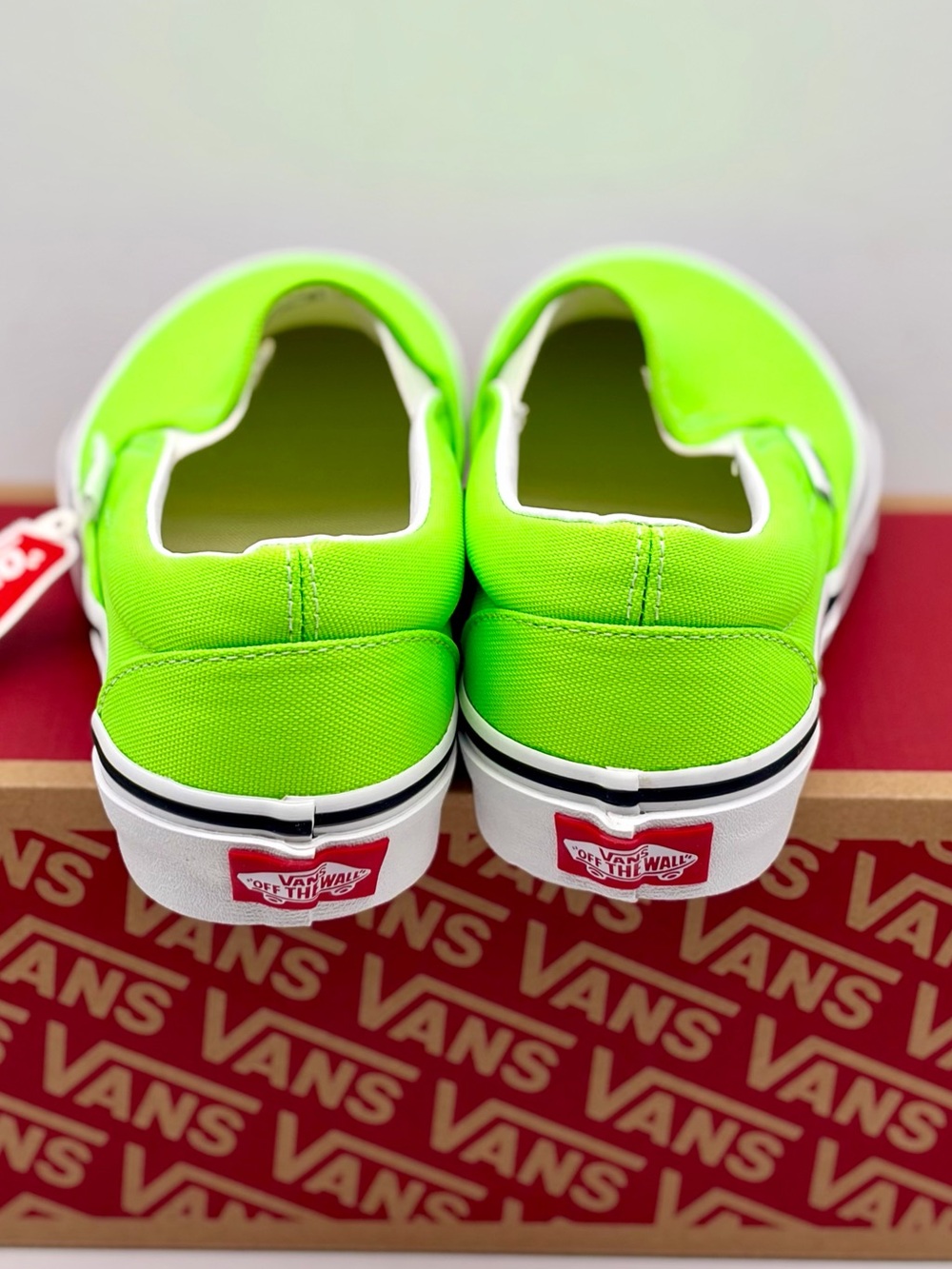 Vans Classic Slip-On Sneakers - Neon Green Women’s 7 - Picture 5 of 9